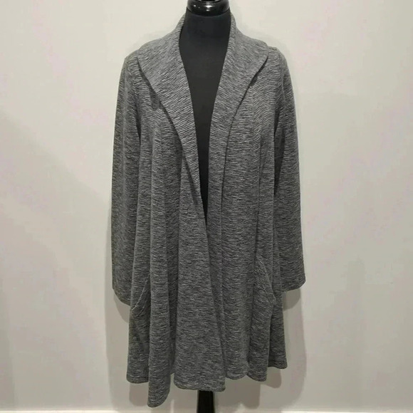 * NWOT* Cut • Loose | Crimped Fabric Swing Coat - Picture 4 of 10